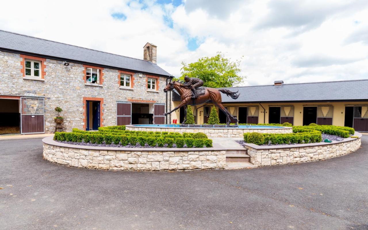 Queens Brook Apartment Navan Exterior photo